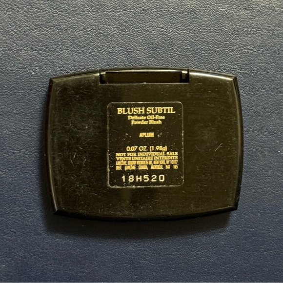 Lancome Blush Subtil Delicate Oil Free Powder Blush in The Shade APLUM - Picture 6 of 6